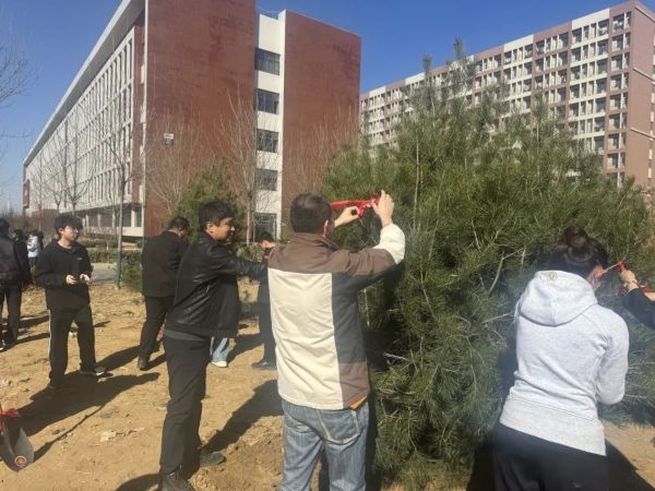 提升生态品质 共建绿色家园||UG环球官方网各二级学院组织开展植树节主题系列活动（一） 第 13 张