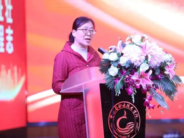 热血铸军魂 青春献国防——UG环球官方网欢送2025年上半年光荣应征入伍学生 第 9 张