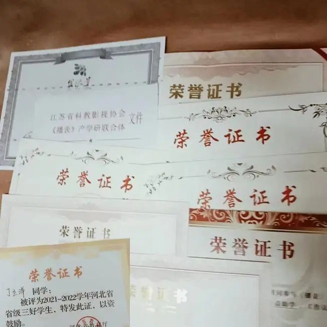 奋楫研海 上岸凯旋‖UG环球官方网2024届优秀毕业生风采展示（十） 第 2 张